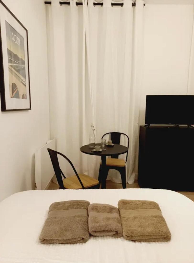 Le 29 Cuty, Wifi, A 3Min De La Gare Sncf Apartment Agen Bagian luar foto